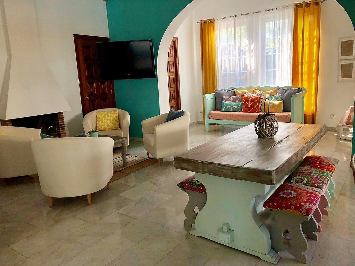 סיטגס Hotel Capri מראה חיצוני תמונה