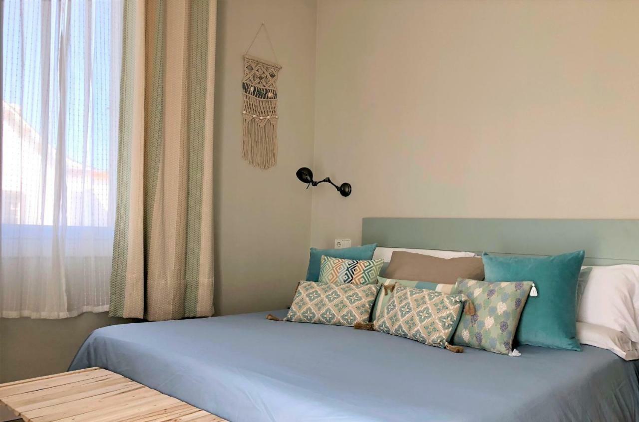 סיטגס Hotel Capri מראה חיצוני תמונה